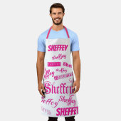 Tablier Rose et Rouge Sheffey (Porté)