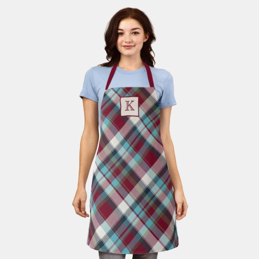 Tablier Rouge, Turquoise, Bleu, Blanc Plaid (Porté)