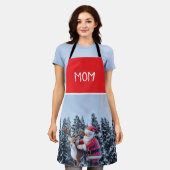 Tablier Santa and Rudolf Mom Chef All-Over Print Apron (Porté)