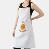 Tablier Sol Brillo Sola Logo Apron – Stylish Kitchen & Coo (Insitu)