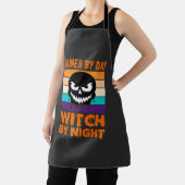 Tablier Sorcière Joueuse Halloween Crâne Rétro (Insitu)
