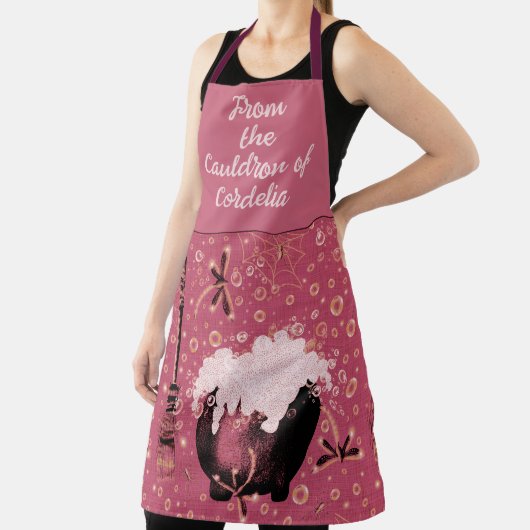 Tablier Sorcières Cauldron Pink Apron (Insitu)