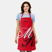 Tablier Tout sur le monogramme imprimé rouge (Porté)