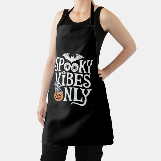 Tablier Vibes éffrayantes uniquement Halloween Sloth T-Shi (Insitu)