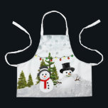 Tablier White Christmas Snowman / Scène de neige pour enfa<br><div class="desc">Ce tablier artisanal et cuisine a été créé pour les enfants. Il présente un de mes collages de bonhommes de neige,  de sapins et un brin de lumières de Noël. Portez ce tablier tout au long des vacances pour des ateliers,  artisanat,  fêtes et pour la cuisine.</div>