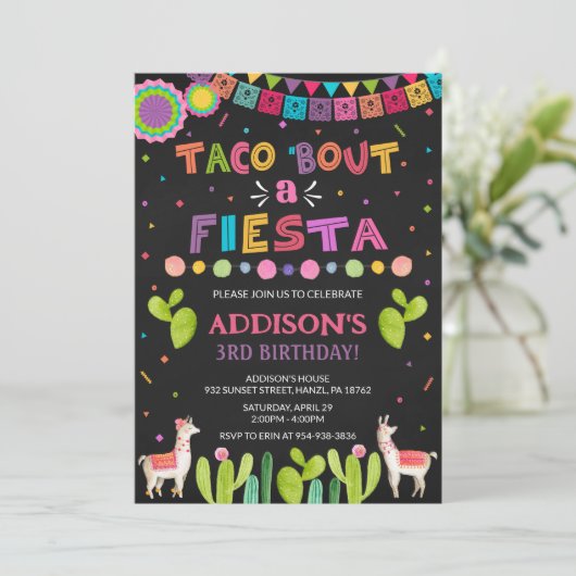 Taco à propos d'une invitation à la fête (Debout devant)