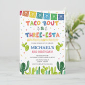 Taco à une invitation de trois esta (Debout devant)