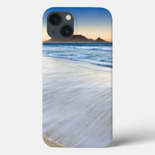 Tafelberg aan de overkant van Tafelbaai iPhone 13 Hoesje