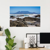 Tafelberg met strand en rotsen poster (Thuiskantoor)