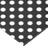 Tafelkleed met witte stippen (Gekanteld)