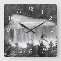 Tahquamenon Upper Falls Gris Horloge murale