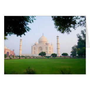 Taj Mahal au lever du soleil une des merveilles de