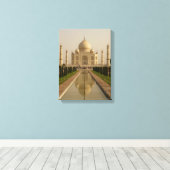 Taj Mahal-mausoleum, India Canvas Afdruk (Insitu (Houten vloer))