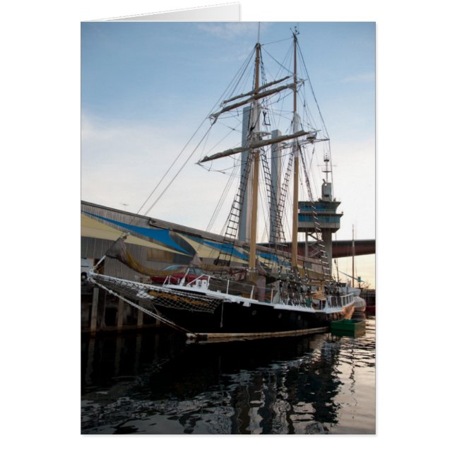 Tall Ship op waterzeilboot Dunrobin studios (Voorkant)