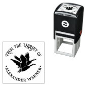 Tampon Auto-encreur 2 Oies dans la bibliothèque de vol Nom du livre (En situation)