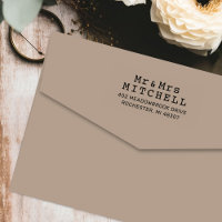 Adresse de mariage de M. et Mme à la machine à écr