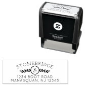 Tampon Auto-encreur Adresse de retour initiale avec verdure (En situation)