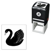 Tampon Auto-encreur Black Swan Wings up (En situation)