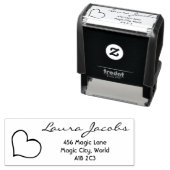 Tampon Auto-encreur Cadeau personnalisé avec nom en écriture cursive e (En situation)