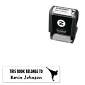 Tampon Auto-encreur CE LIVRE APPARTIENT AUX enfants karaté auto-encrag (En situation)