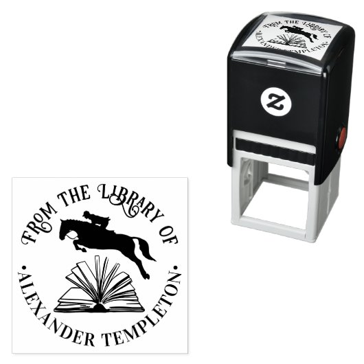 Tampon Auto-encreur Cheval & Rider Jumping sur Open Book Library Nom (En situation)