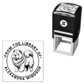 Tampon Auto-encreur Chien Chow Chow debout Nom de la bibliothèque (En situation)