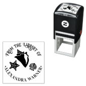 Tampon Auto-encreur Conch Starfish Scallop Seashell Beach Library Rnd (En situation)