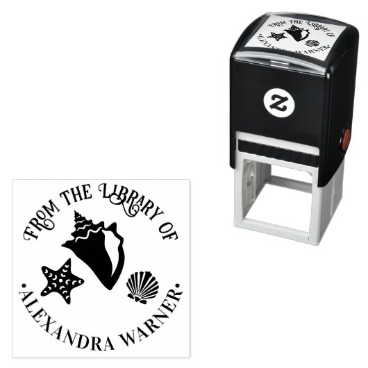 Tampon Auto-encreur Conch Starfish Scallop Seashell Beach Library Rnd (En situation)