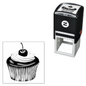 Tampon Auto-encreur Cupcake à la crème écaillée et cerise sur le dessu (En situation)