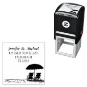 Tampon Auto-encreur Deux transats, parasol de l'océan mariage plage (En situation)