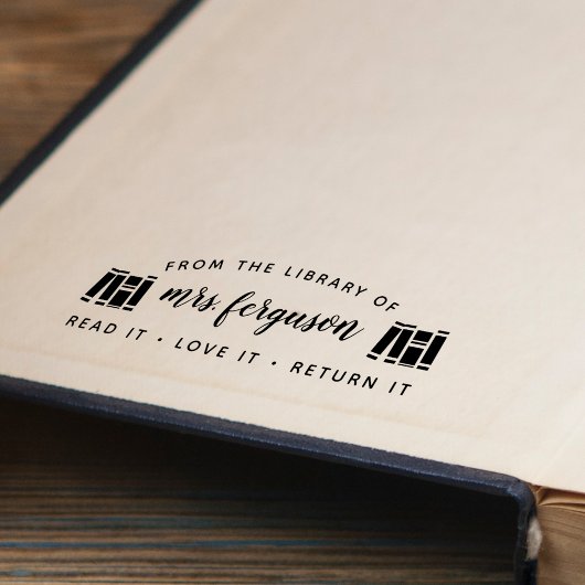 Tampon Auto-encreur Enseignants Lire L'Aimer Il Le Retourner Personnal