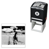 Tampon Auto-encreur Fille Bikini Thunder_Cove (En situation)