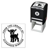 Tampon Auto-encreur Jolie chèvre de bébé debout #1 rond de la biblioth (En situation)