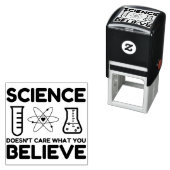 Tampon Auto-encreur La science ne se soucie pas de ce que vous croyez (En situation)