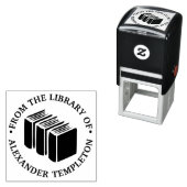 Tampon Auto-encreur Livres "De la bibliothèque de" Nom Monogram (En situation)