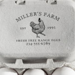 Tampon Auto-encreur Logo de poulet vintage Famille Ferme de l'année Es<br><div class="desc">Timbre de style vintage avec votre nom de ferme dans une police à visage ouvert formant une courbe sur une illustration du logo de poulet avec votre année de récolte. Plus de texte et de coordonnées apparaissent ci-dessous. Cliquez sur "Personnalisez ce modèle" et éditez le texte dans les cases pour...</div>