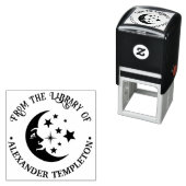 Tampon Auto-encreur Man in the Moon Stars Library Nom du livre (En situation)