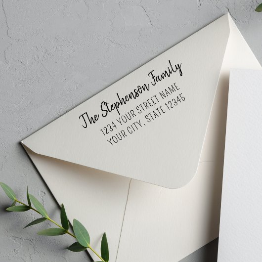 Tampon Auto-encreur Modern Style Nom de famille Adresse de retour