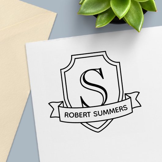 Tampon Auto-encreur Monogramme du bouclier et du ruban initial