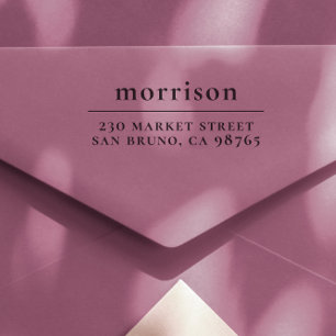 Tampon Auto-encreur Nom de famille et adresse de retour en minuscules 