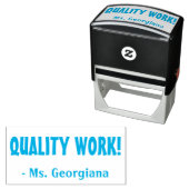 Tampon Auto-encreur "QUALITÉ AU TRAVAIL !" Timbre en caoutchouc de l'e (En situation)