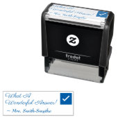 Tampon Auto-encreur "Quelle Merveilleuse Réponse !" Timbre en caoutcho (En situation)