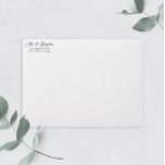 Tampon Auto-encreur Romantique Script Mariage retour adresse auto-encr<br><div class="desc">Cette simple adresse de retour autoencrée estampille avec un design minimaliste et une police de script romantique. Consultez d'autres articles de la collection "Fleur sauvage aquarelle".</div>