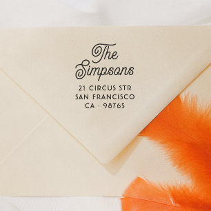 Tampon Auto-encreur Script élégant Nom de famille et adresse de retour