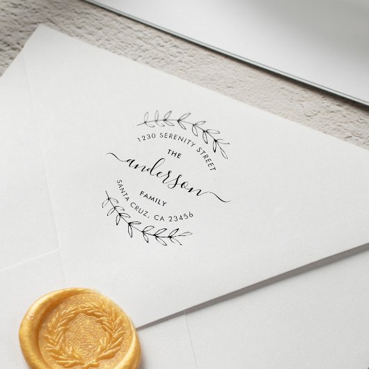 Tampon Auto-encreur Script moderne Nom de famille et adresse de retour