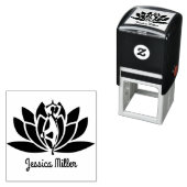 Tampon Auto-encreur Signature personnalisée Lotus (En situation)