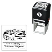 Tampon Auto-encreur Stonehenge "De la bibliothèque de" Nom du livre (En situation)