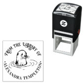 Tampon Auto-encreur Tête de loutre mignonne Nom de la bibliothèque ron (En situation)