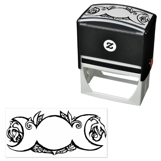 Tampon Auto-encreur Triple Moon Bloom – Botanical Wiccan Symbol (En situation)