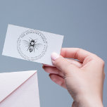 Tampon Auto-encreur Vintage Honey Bee Nom de famille Round Retour Adre<br><div class="desc">Personnalisez facilement ces Vintages Miel Abeille Nom de famille Rond Retour Adresse timbres auto-encastrés avec vos propres nom et adresse. Pour customiser ces timbres, cliquez sur "Personnaliser ce modèle" et changez le texte dans les cases fournies. Disponible en 9 couleurs et 6 tailles différentes. Veuillez voir votre conception sur le...</div>